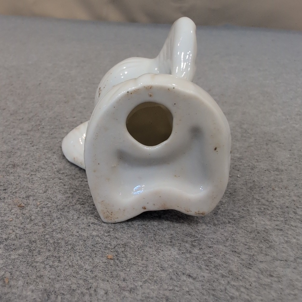 Vintage White Ceramic Elephant Figurine Seated Trunk Up Blue Eyes Bow Tie - Picture 4 of 4